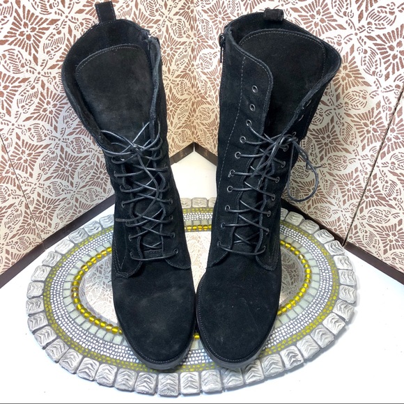 La CANADIENNE Shoes - Women lace up suede La Canadienne boots, 9,5